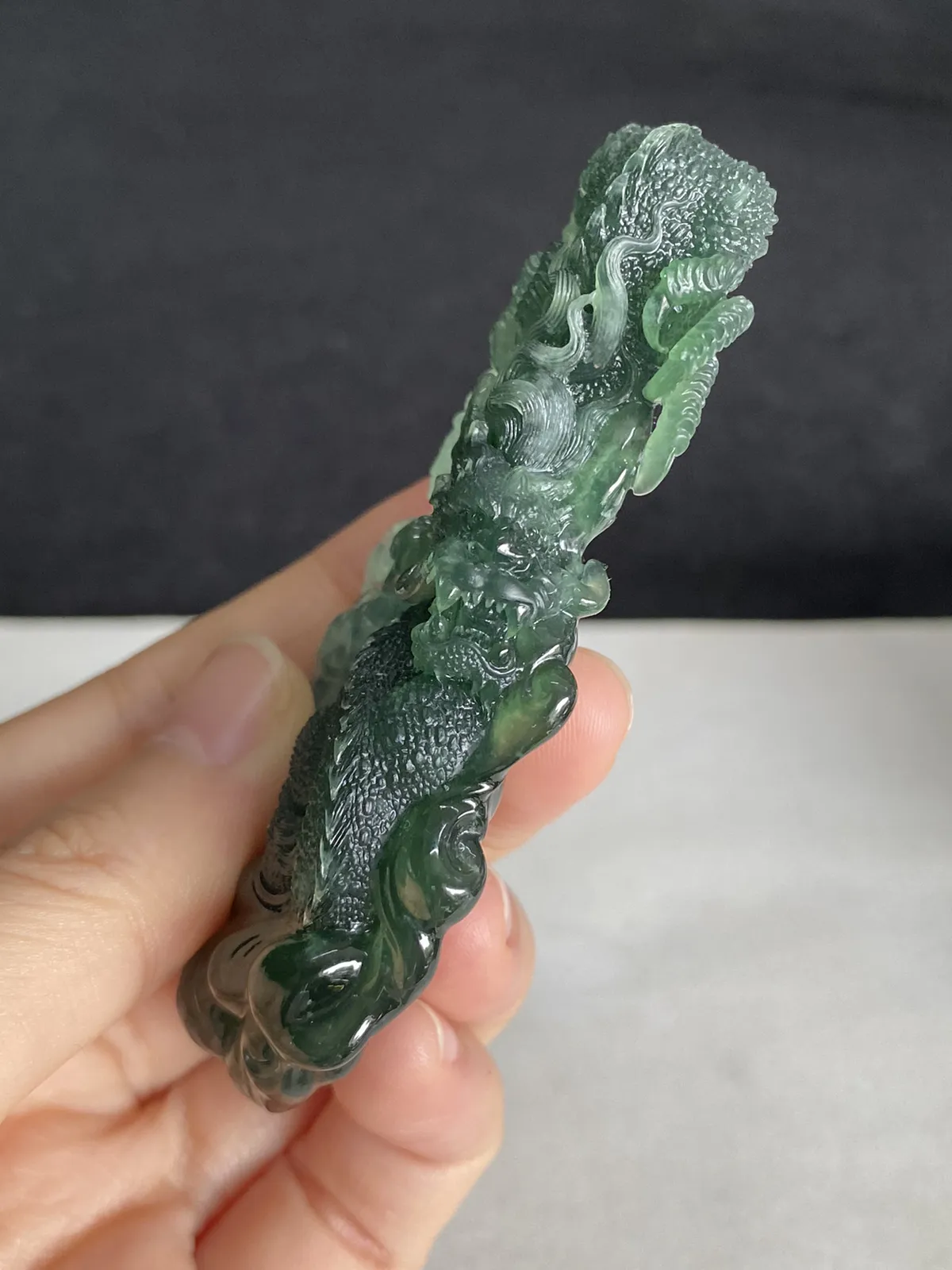 翡翠冰糯种飘绿吊坠