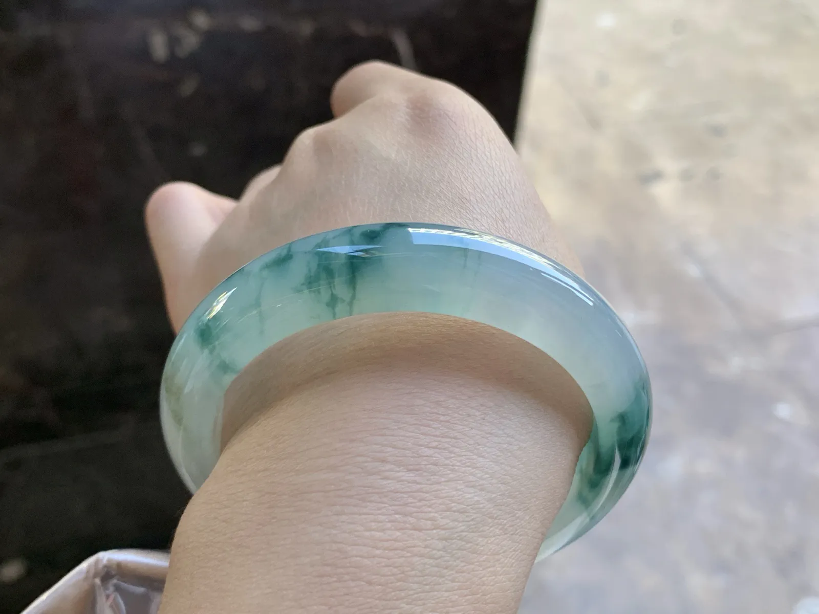 56-12.1-8.5

蓝花手镯^_^种水足