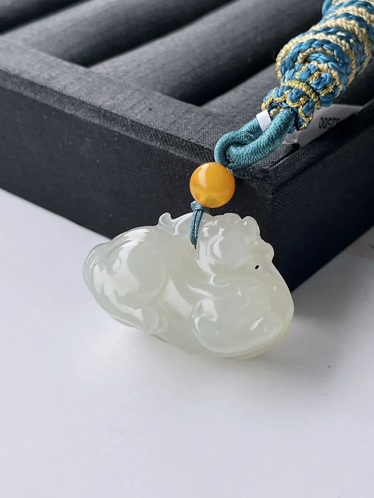 和田玉晴水貔貅挂件