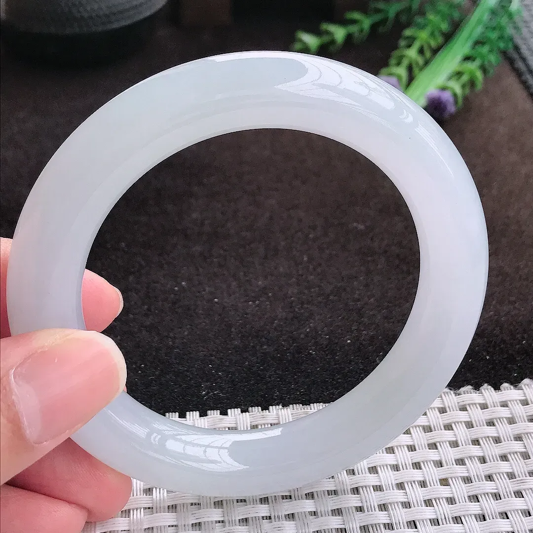 自然光56.5/11.3/11.5老坑冰胶果冻月光白胖圆条手镯翡翠玉镯手环