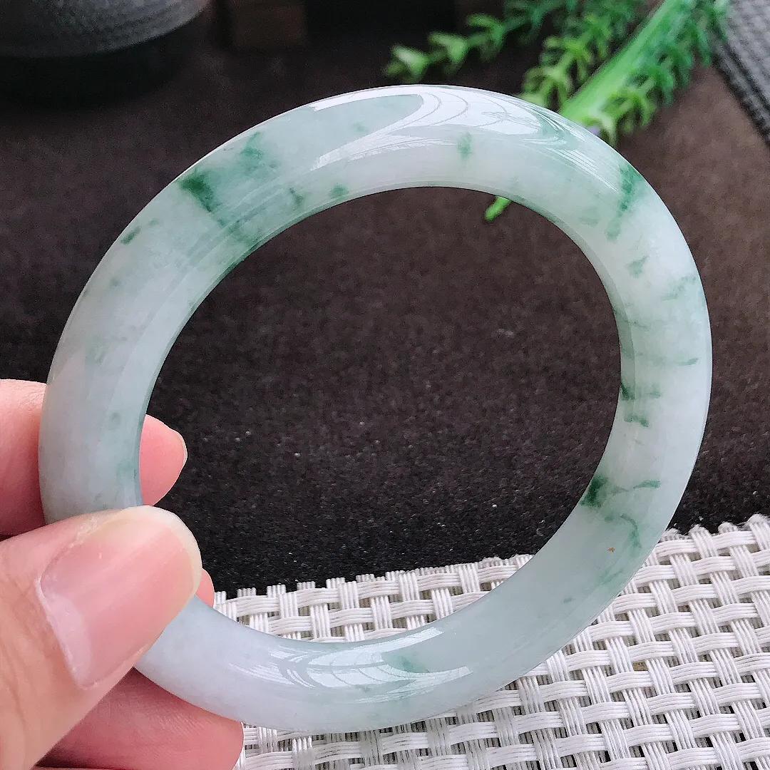 自然光57.8/10.8/10.2老坑精美温润飘花圆条手镯翡翠玉镯手环