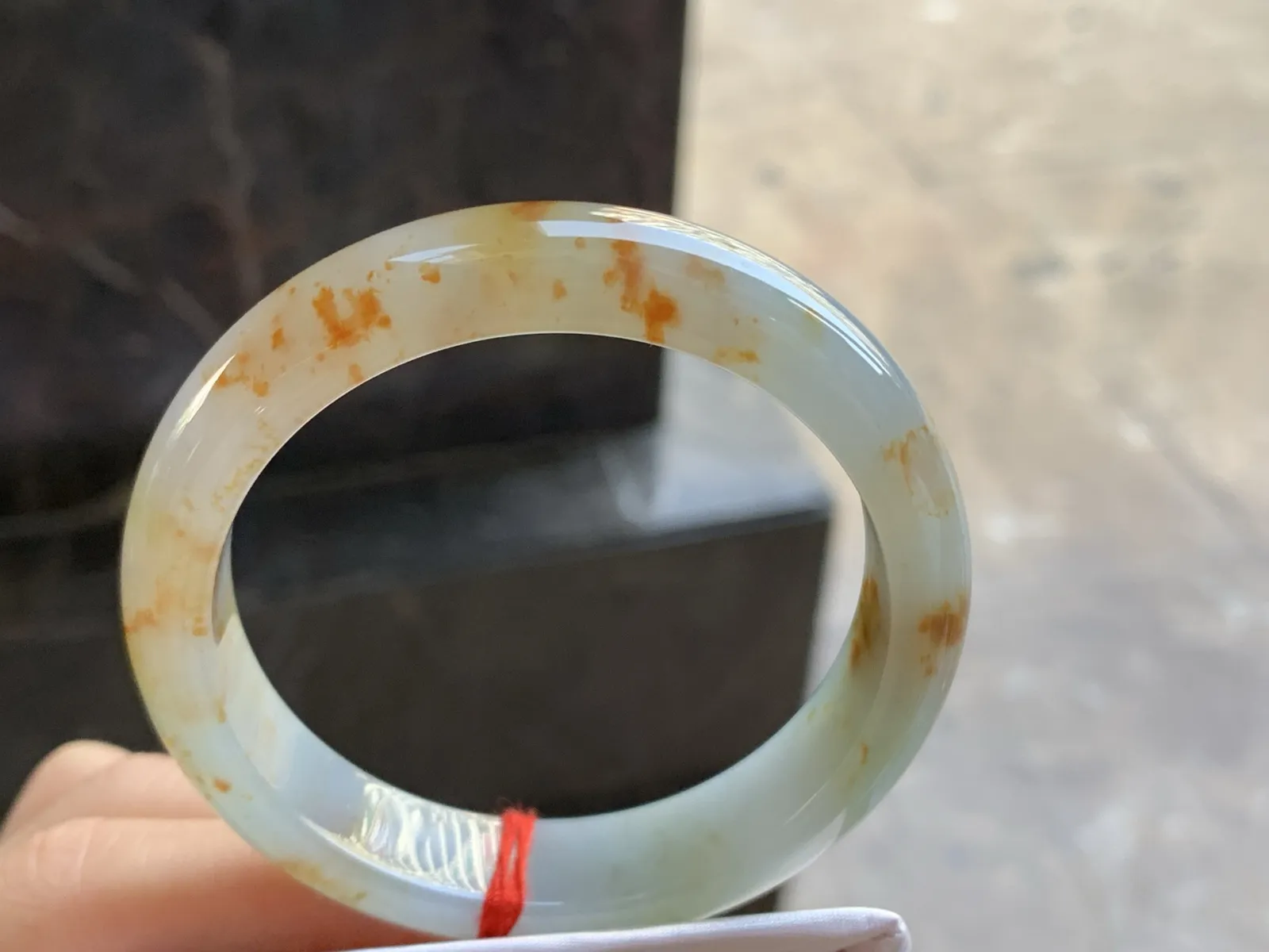 53-12.6-7.7

黄翡手镯^_^玉质温润 清新细腻