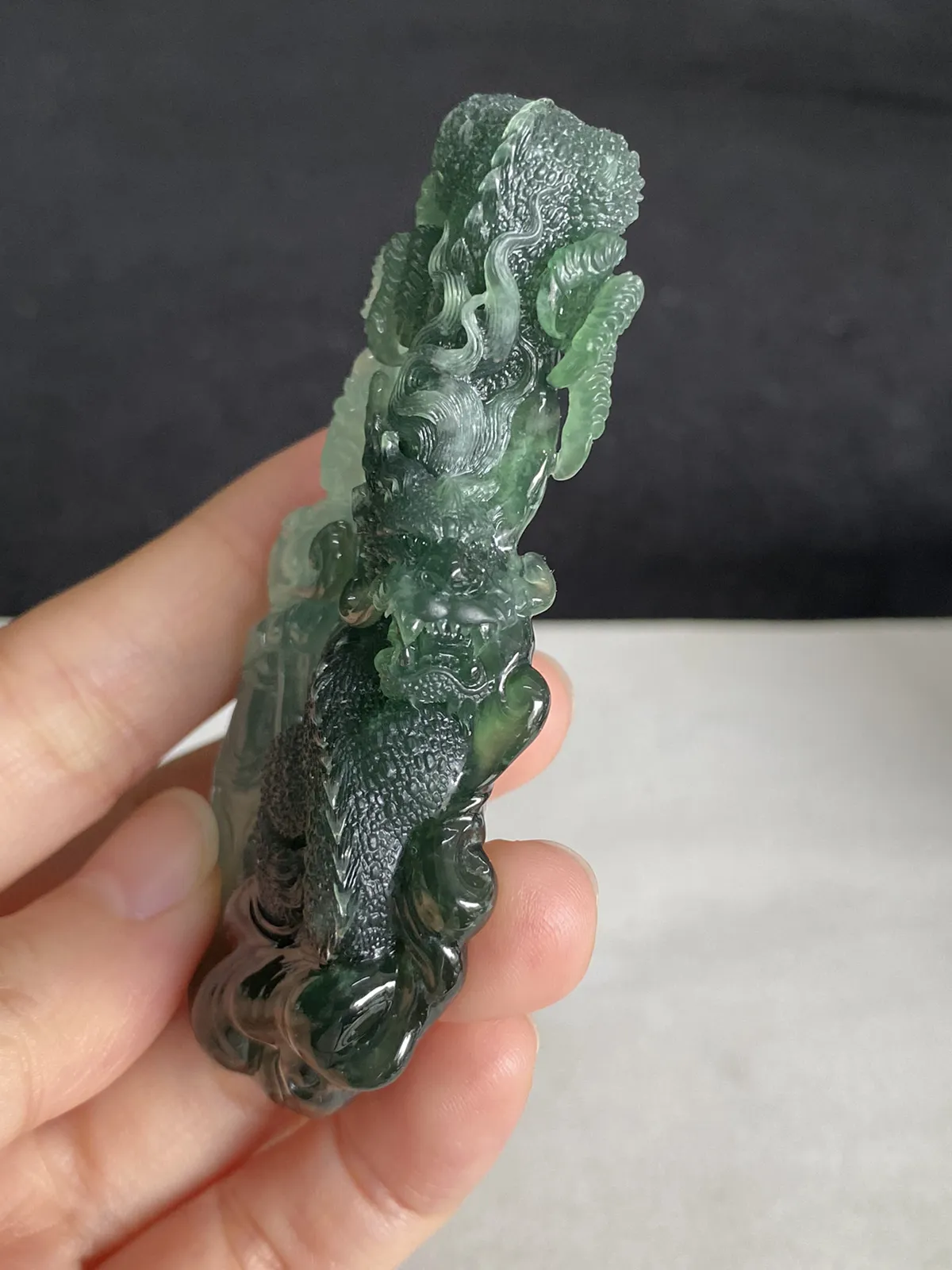 翡翠冰糯种飘绿吊坠