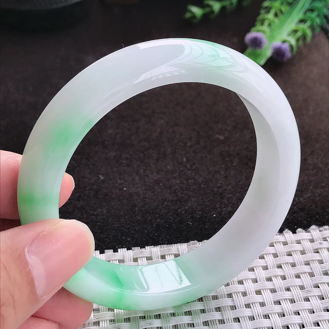 自然光57/14.2/8.5老坑冰润起胶白底青飘阳绿手镯宽边翡翠玉镯手环