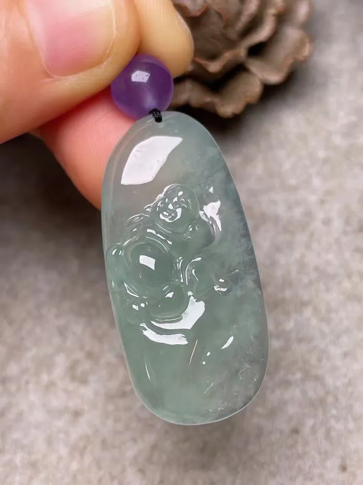 冰种晴底【逍遥佛】吊坠，种水好，玉质细腻 ，卖相好‘