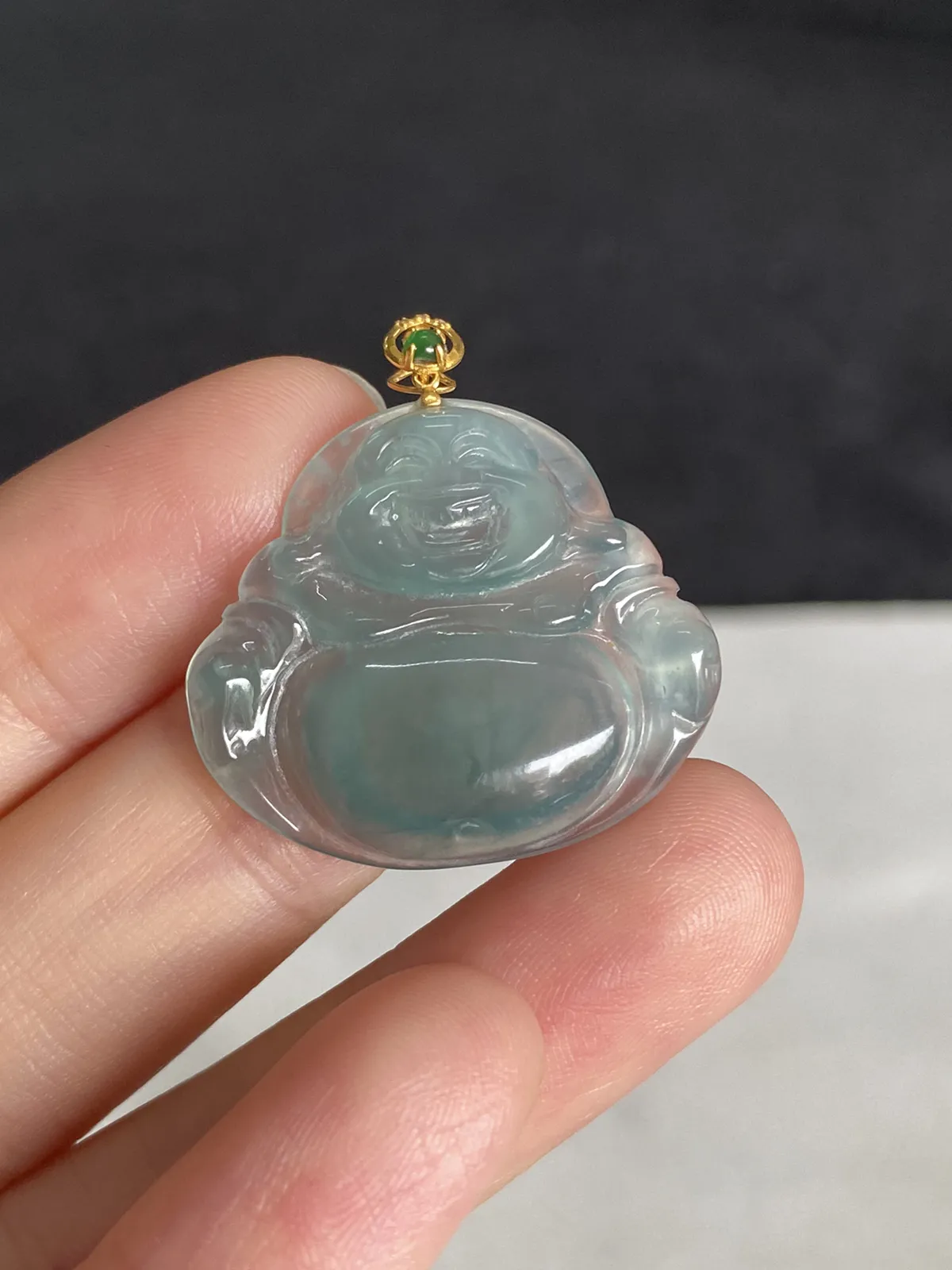 翡翠佛，印记：G18K,伴钻石（无色）