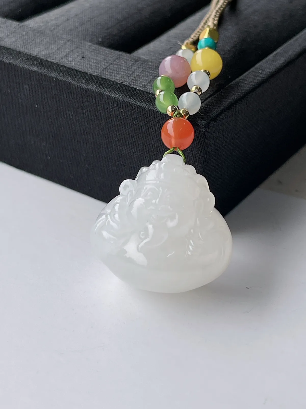 和田玉白玉财神挂件