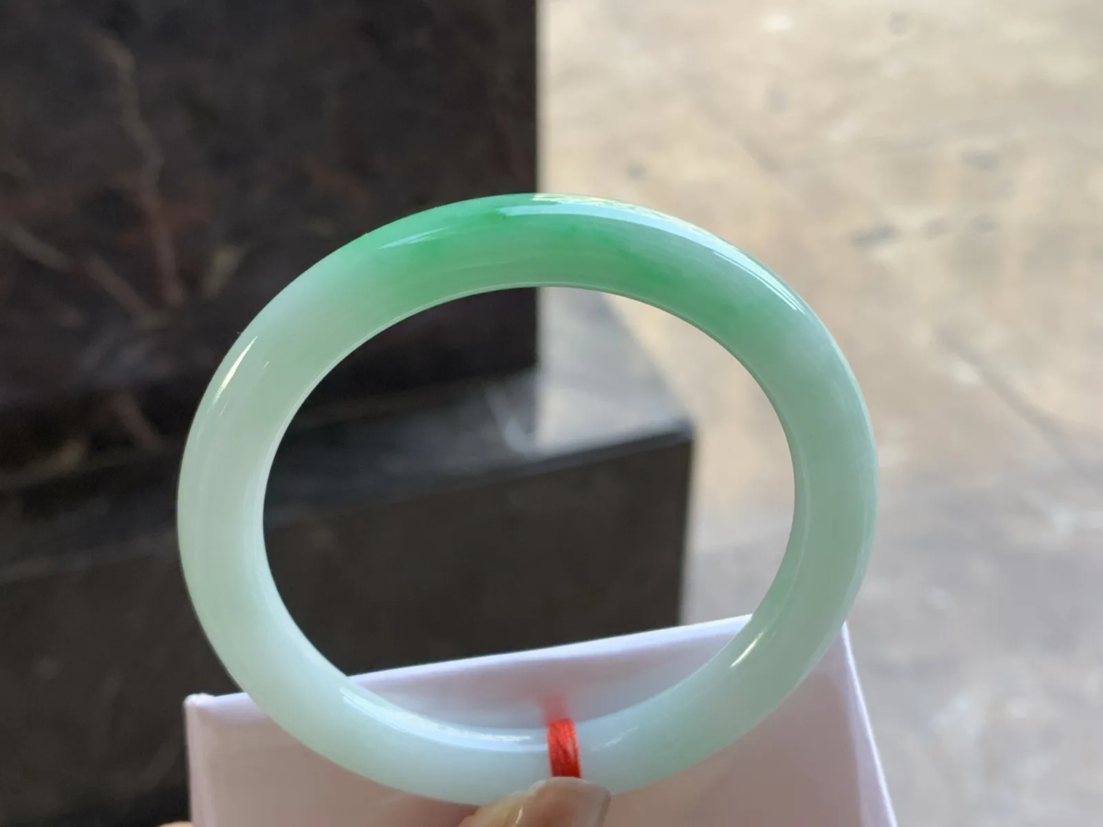 54.5-8.6

带色细条^_^色阳 玉质温润