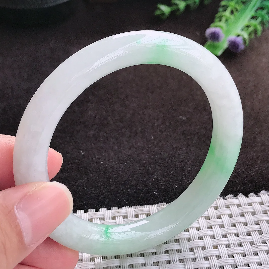 自然光55/9.6老坑精美冰润飘阳绿圆条手镯翡翠玉镯手环
