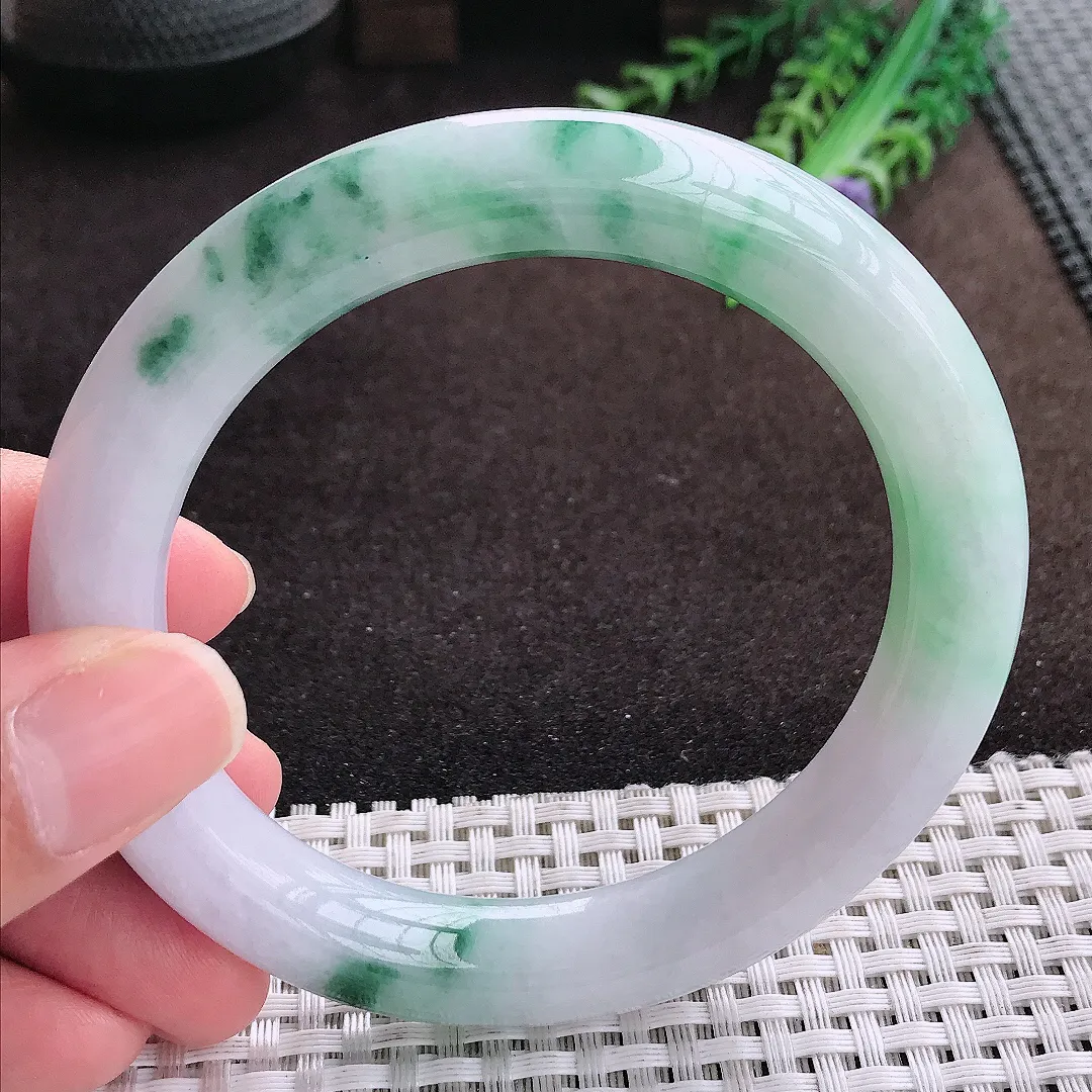 自然光60/11/108.老坑精美温润飘花大圈口圆条手镯翡翠玉镯手环