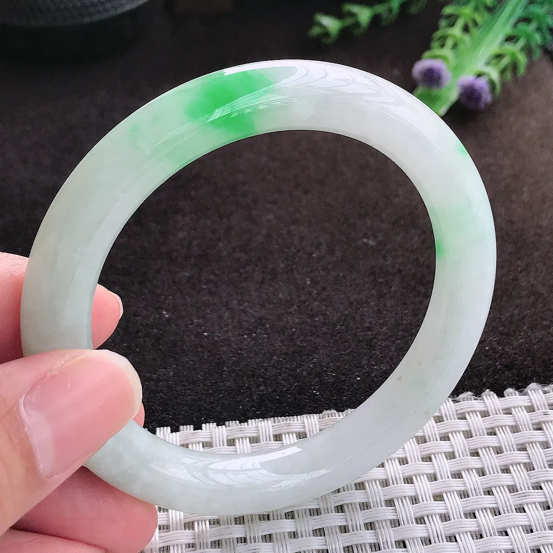 自然光55/9.6老坑精美冰润飘阳绿圆条手镯翡翠玉镯手环