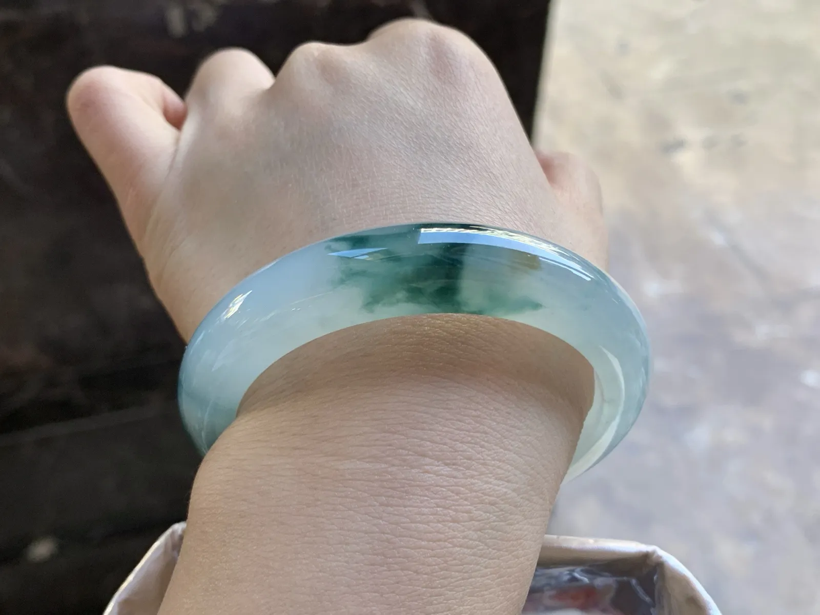 56-12.1-8.5

蓝花手镯^_^种水足