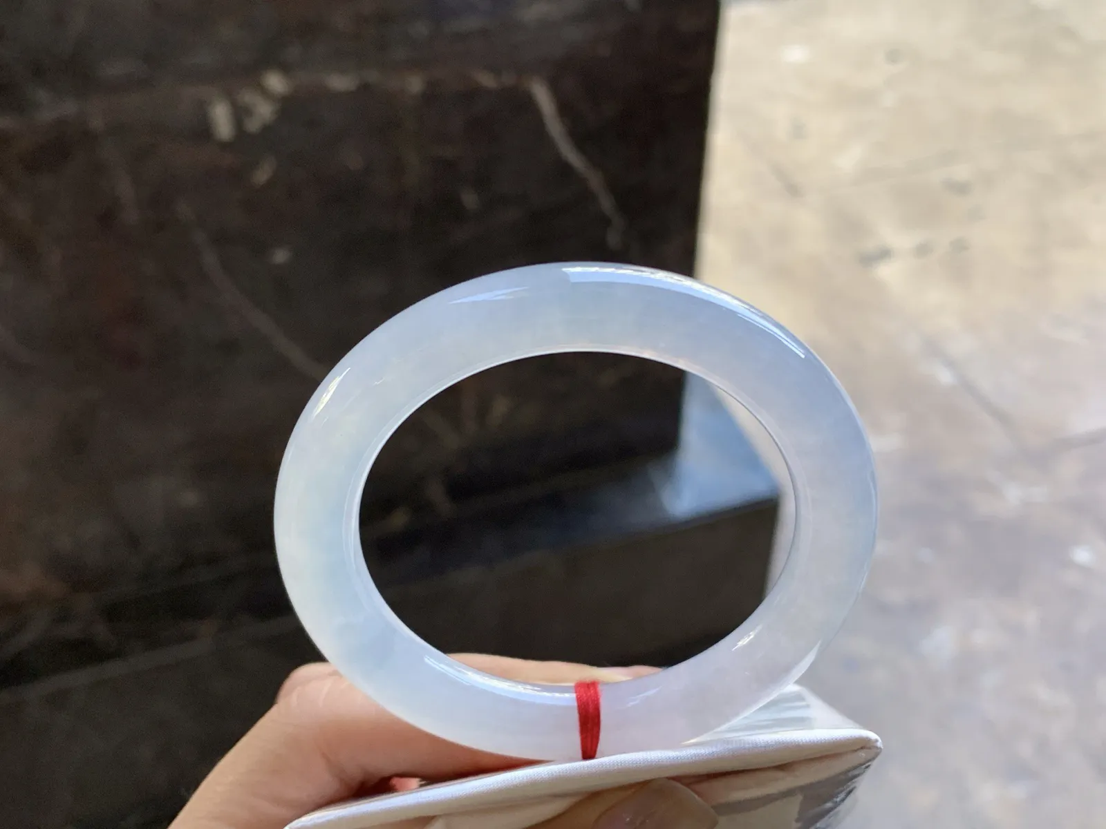 54.5-10.1

冰种圆条手镯^_^荧光十足