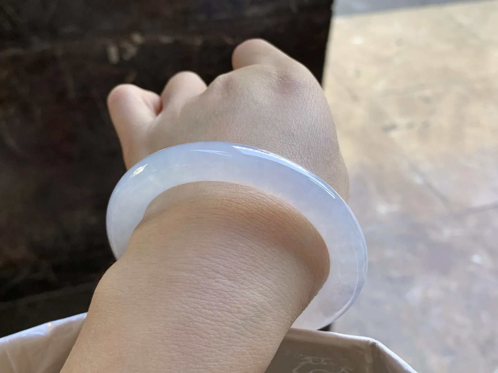 54.5-10.1

冰种圆条手镯^_^荧光十足