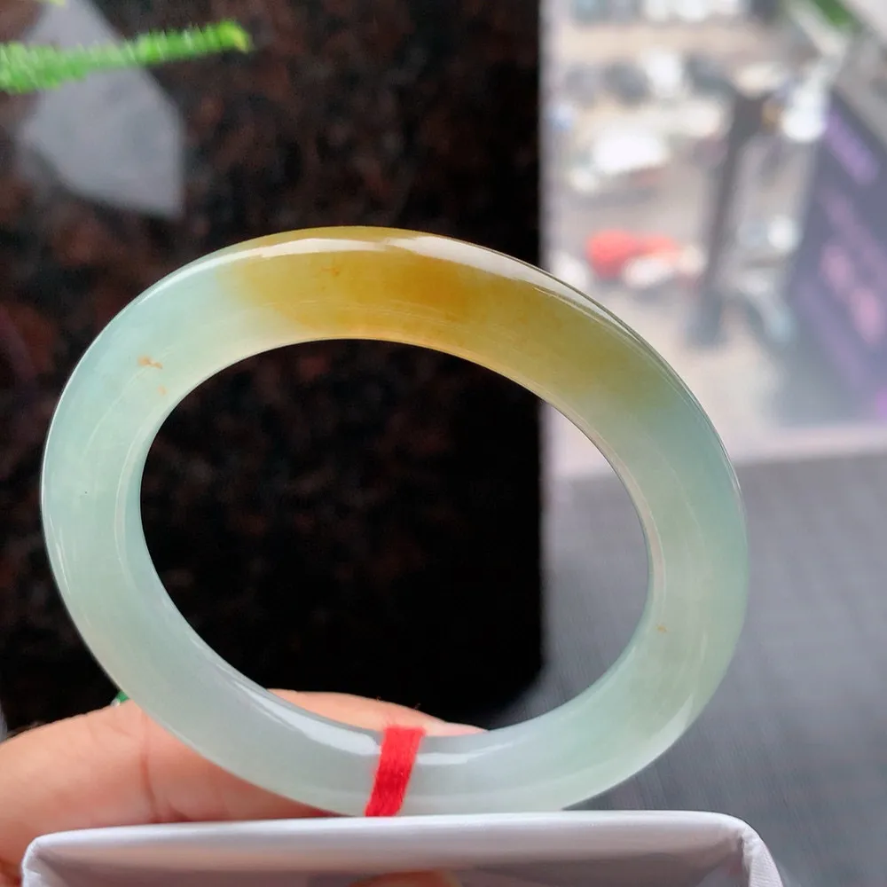 圆条高冰黄翡 无瑕 尺寸:51.1/9.4 种色俱佳