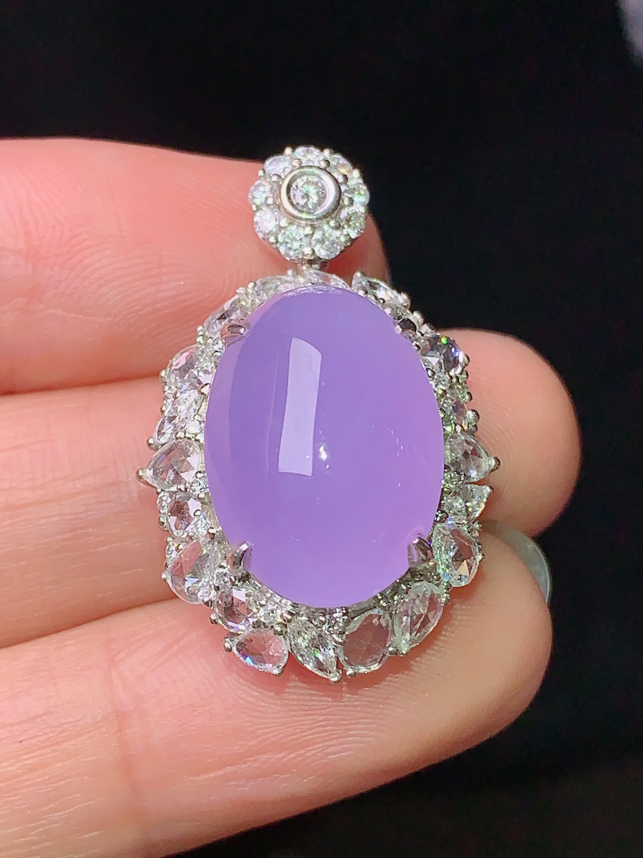 18k金钻镶嵌紫罗兰蛋面戒指 玉质细腻 色泽艳丽 水润亮眼  圈口14.5 整体尺寸30.3*19.2*14