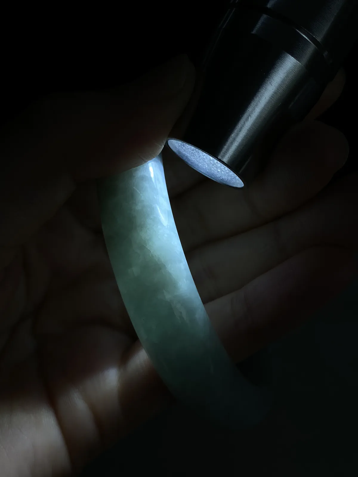 正圈60.4圈口，翡翠豆种白色手镯