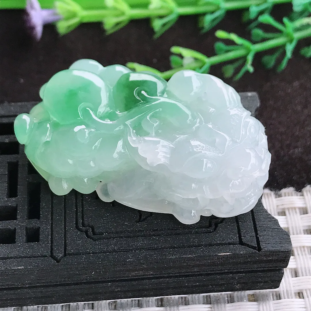 自然光43/25/14老坑冰胶水灵飘阳绿招财貔貅吊坠翡翠玉坠挂件