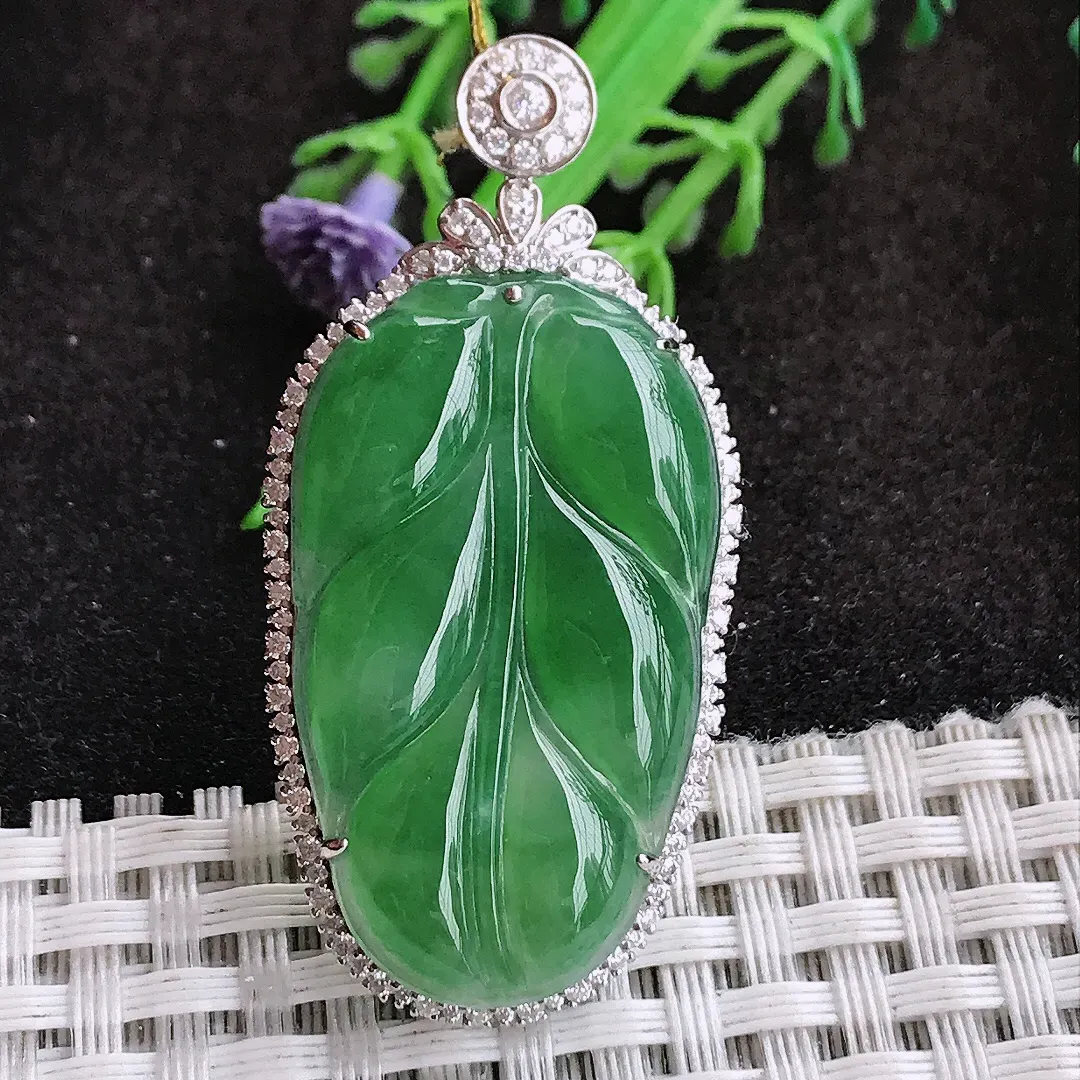自然光48.8/24/7老坑18k金镶嵌冰胶满绿阳绿叶子吊坠翡翠玉坠挂件