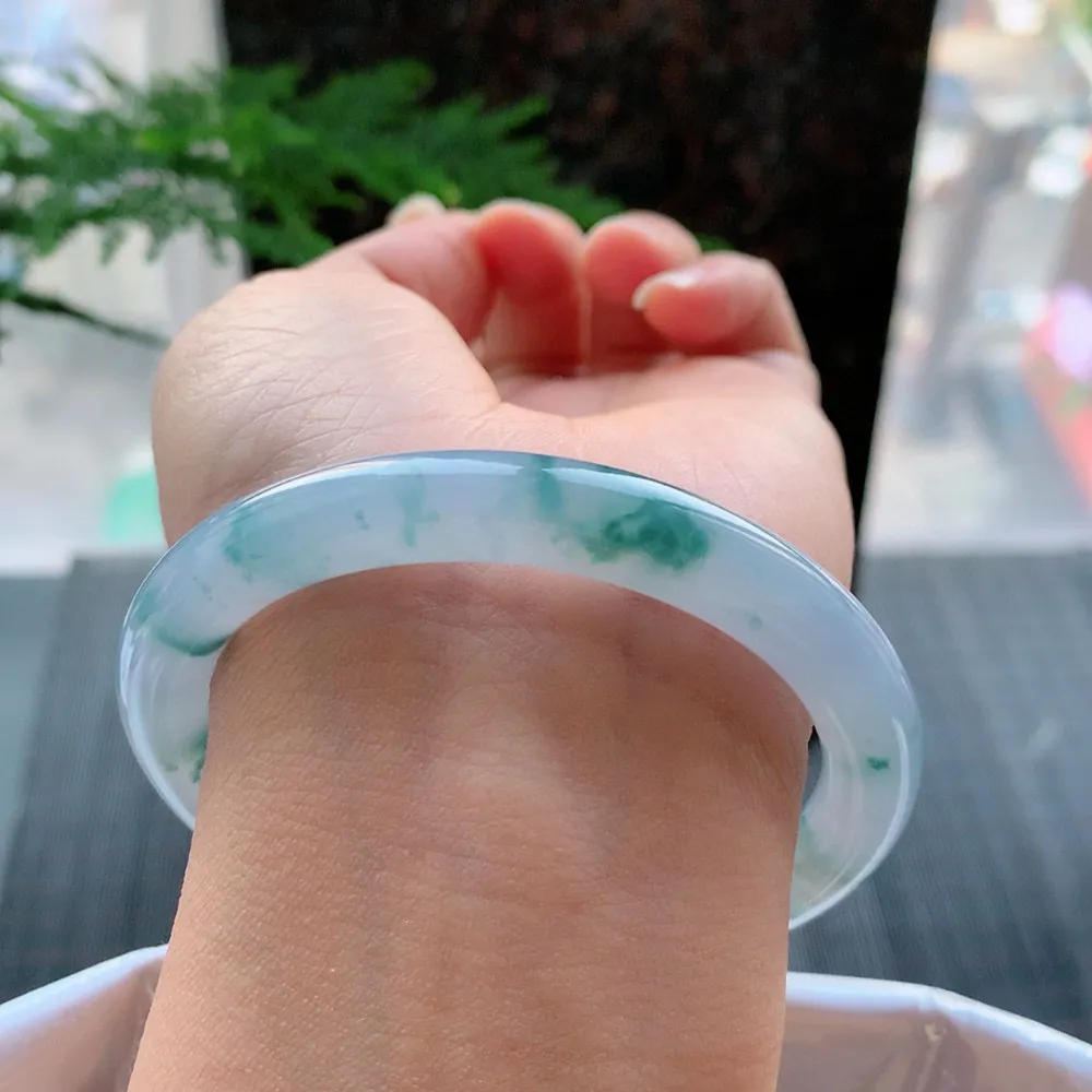 圆条高冰紫飘花 无瑕 尺寸:56.3/8.1 种色兼备