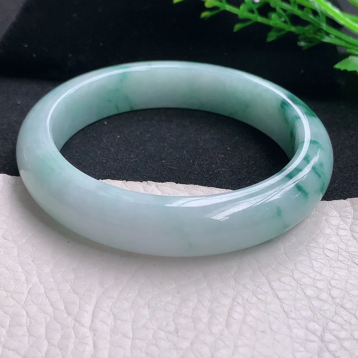 qn大圈口60.5*13.5*9平安镯 天然缅甸翡翠a货飘花宽边珠宝玉手镯