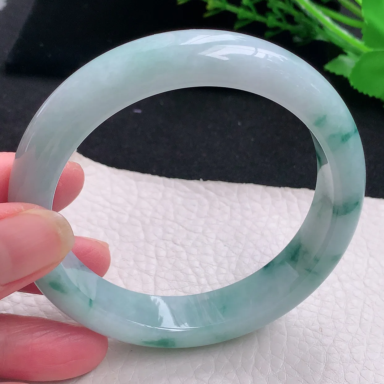 qn大圈口60.5*13.5*9平安镯 天然缅甸翡翠a货飘花宽边珠宝玉手镯