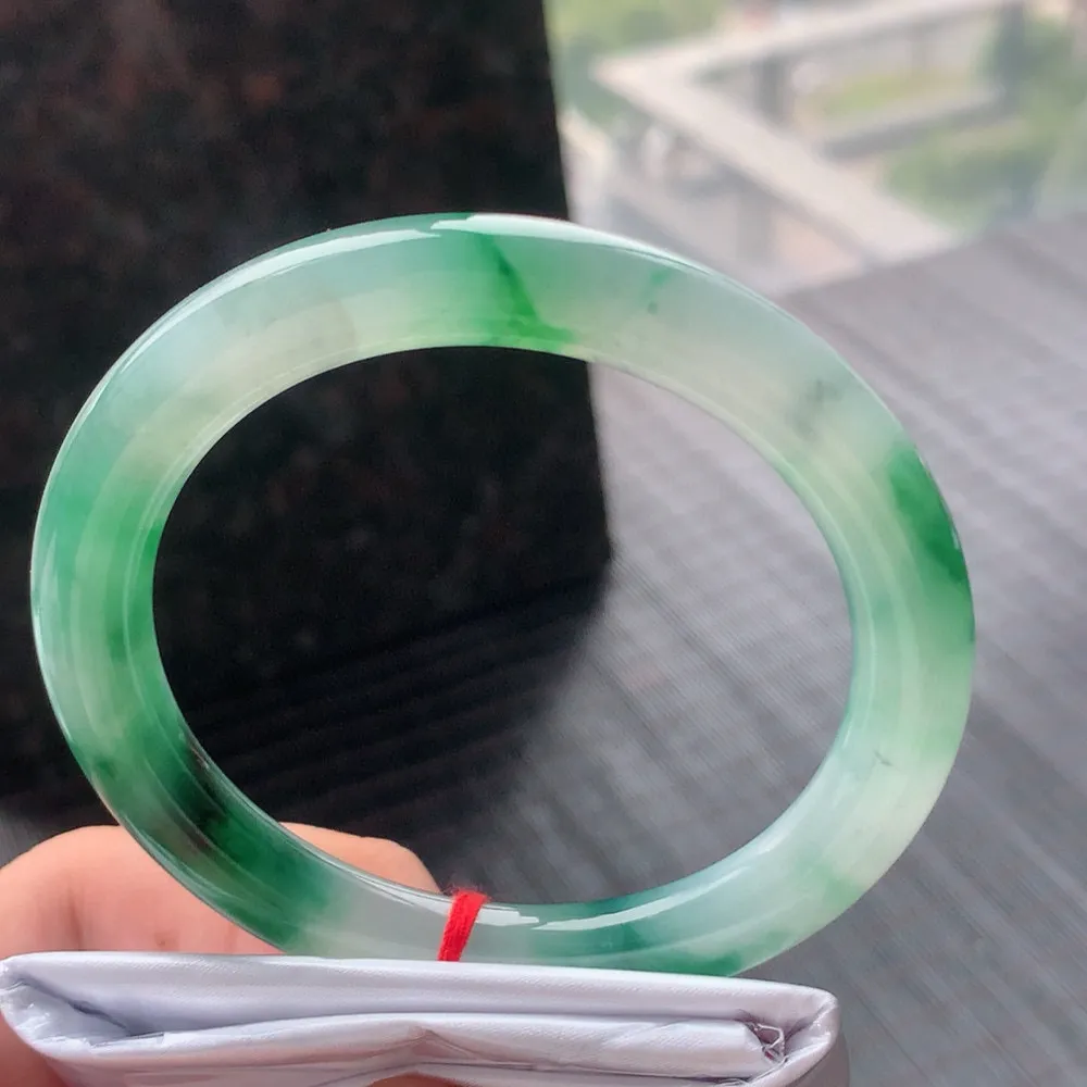 圆条高冰飘花 微纹 尺寸:57.5/8.6/9.2 花美 种水好️️