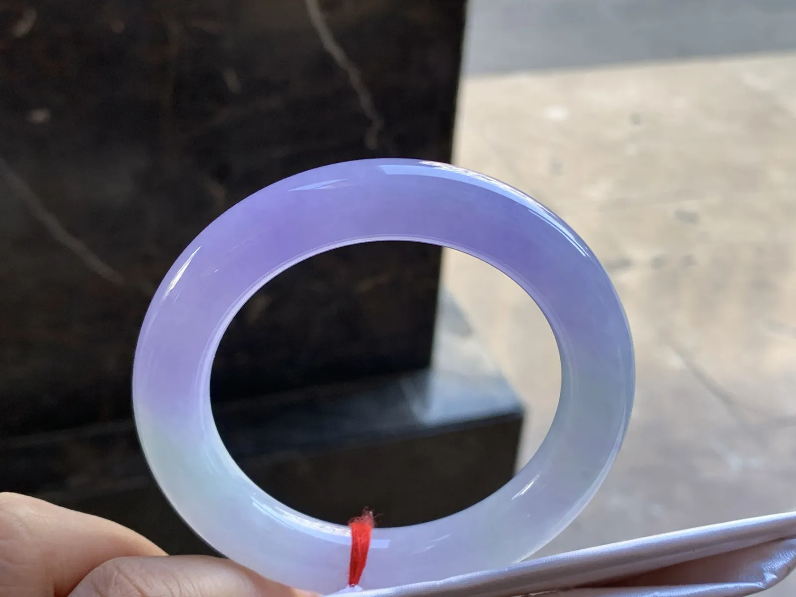 57.5-11.9

紫罗兰圆条手镯^_^鲜艳