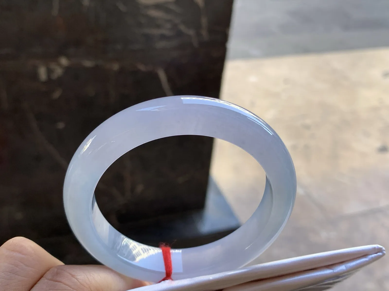 57.5-13-9.2

冰紫手镯^_^荧光十足