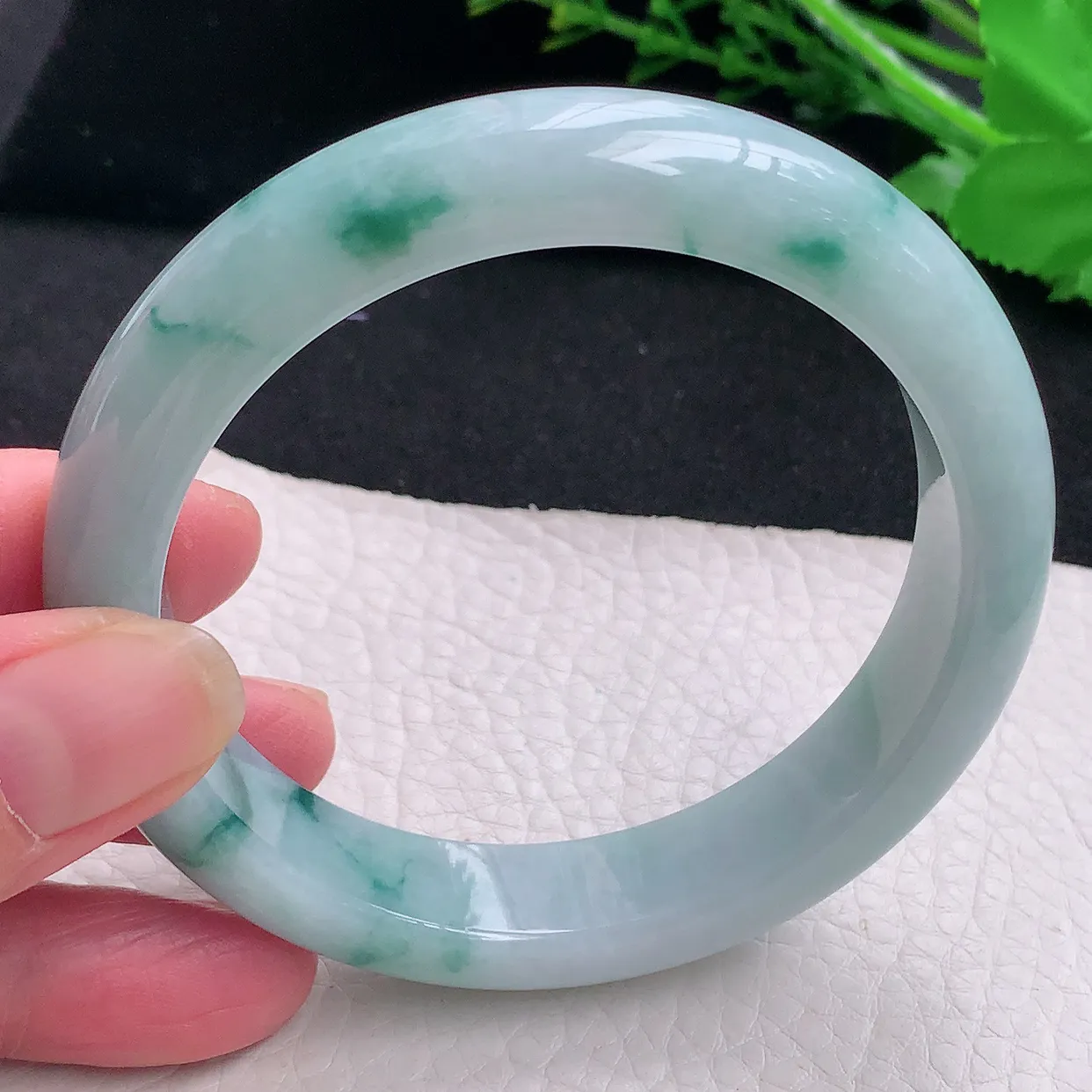 qn大圈口60.5*13.5*9平安镯 天然缅甸翡翠a货飘花宽边珠宝玉手镯