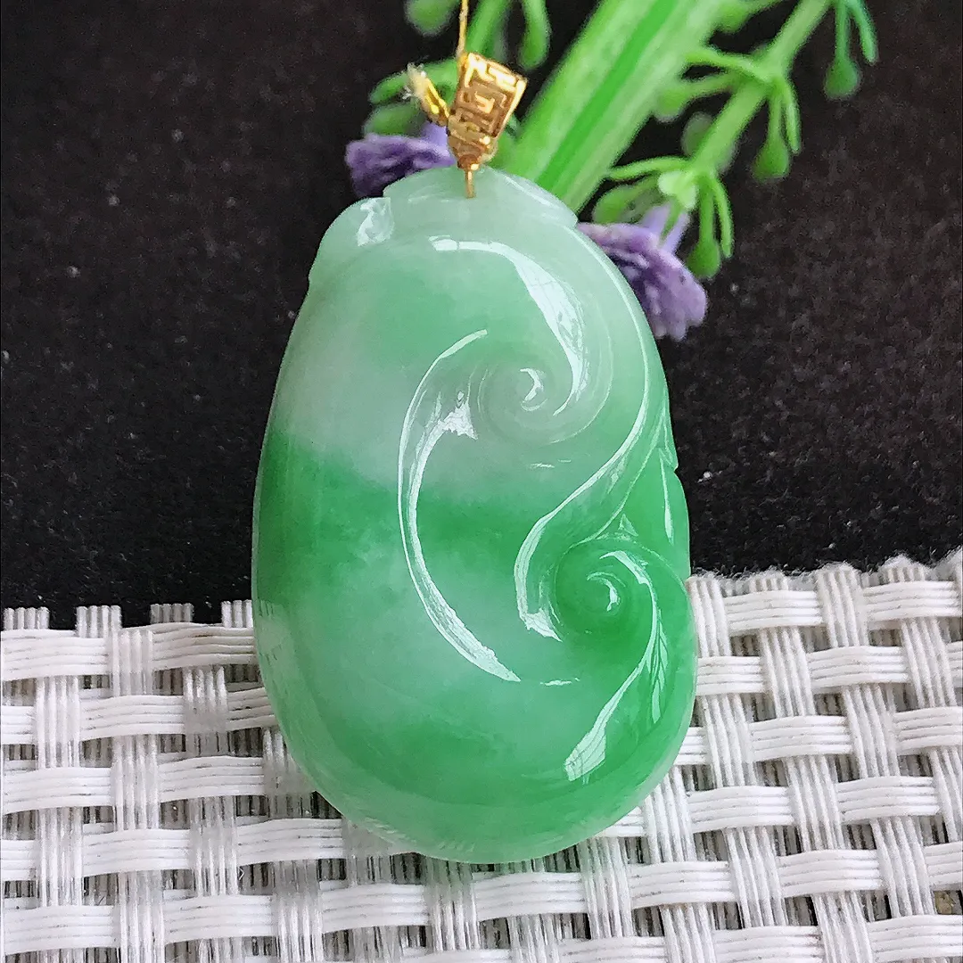 自然光38/24.3/5.7老坑18k金镶嵌飘阳绿如意吊坠翡翠玉坠挂件