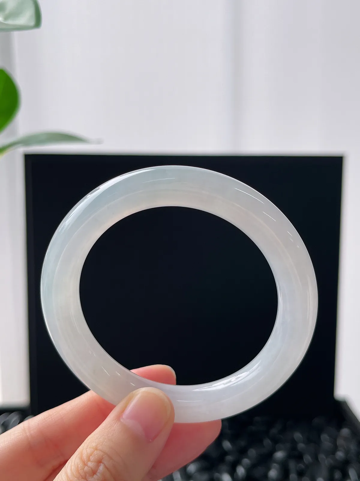 圆镯51圈口，翡翠冰糯种白色手镯 圆条白月光