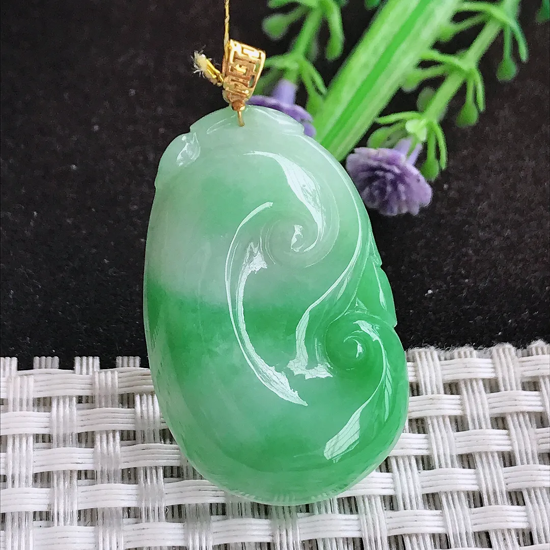 自然光38/24.3/5.7老坑18k金镶嵌飘阳绿如意吊坠翡翠玉坠挂件