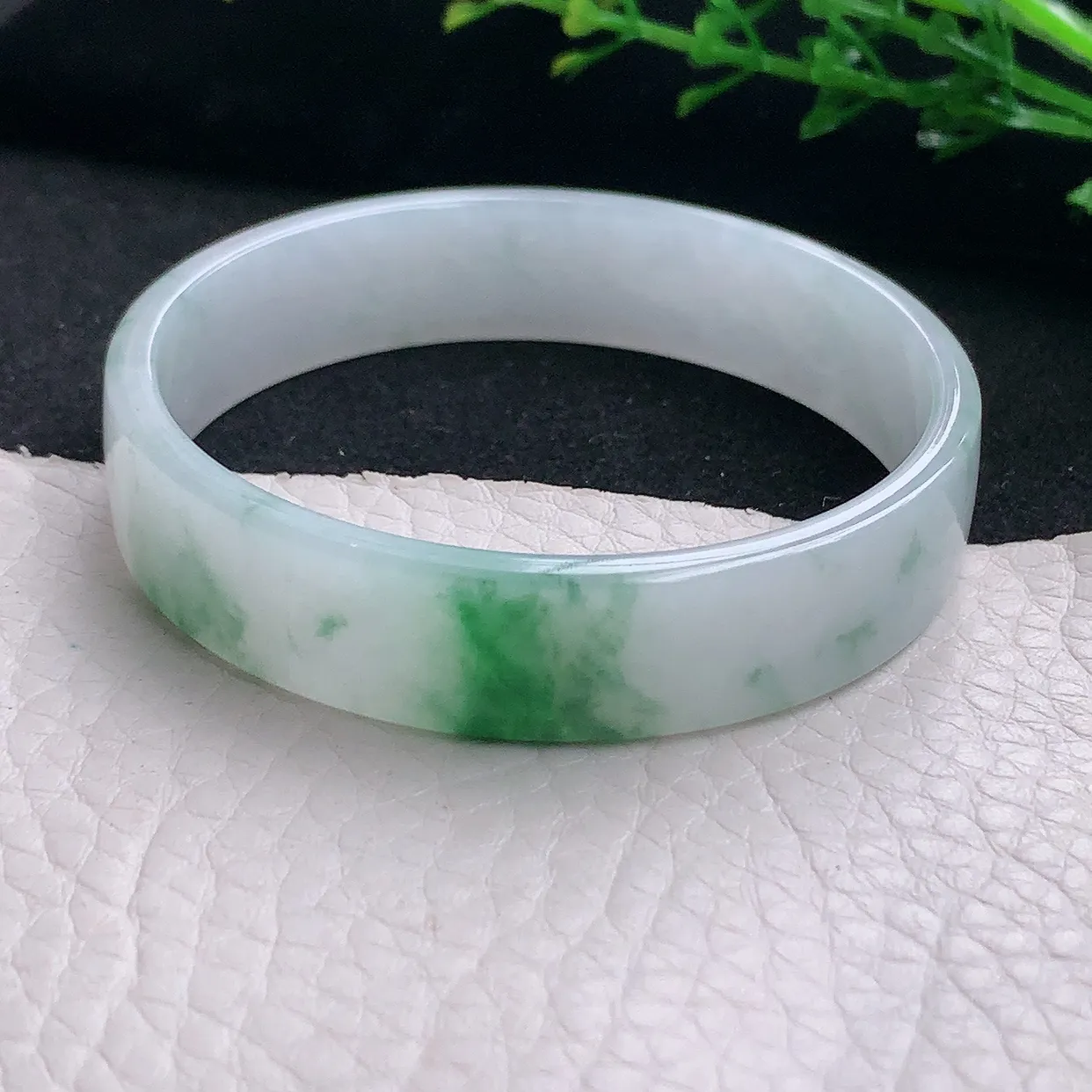 ss小圈口52.5*12*3.8宽扁镯 天然缅甸翡翠a货飘花秀气宽边珠宝玉手镯