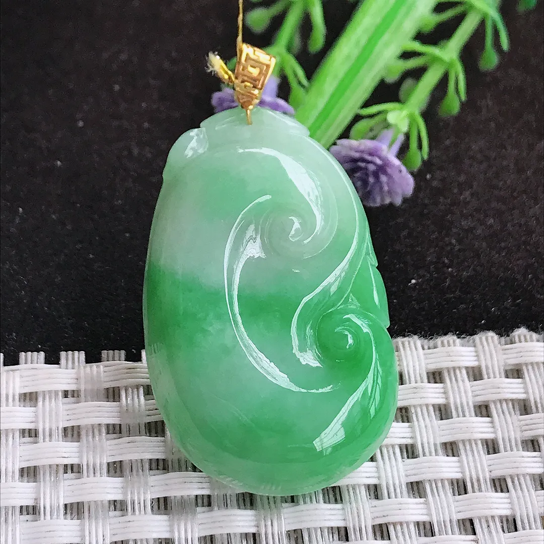 自然光38/24.3/5.7老坑18k金镶嵌飘阳绿如意吊坠翡翠玉坠挂件