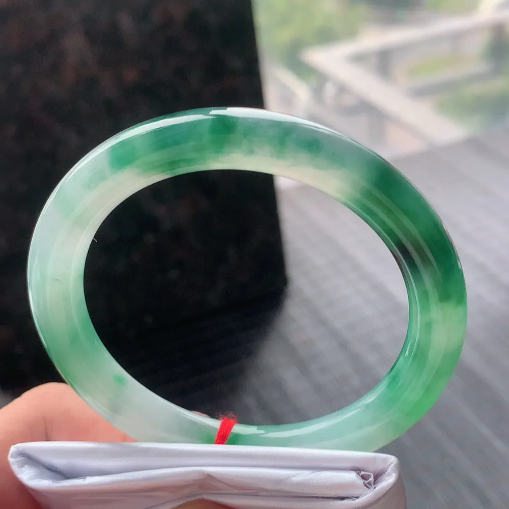 圆条高冰飘花 微纹 尺寸:57.5/8.6/9.2 花美 种水好️️