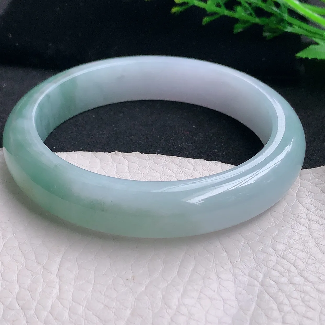 yh大圈口61.5*13.5*9平安镯 天然缅甸翡翠a货半山水厚装宽边珠宝玉手镯