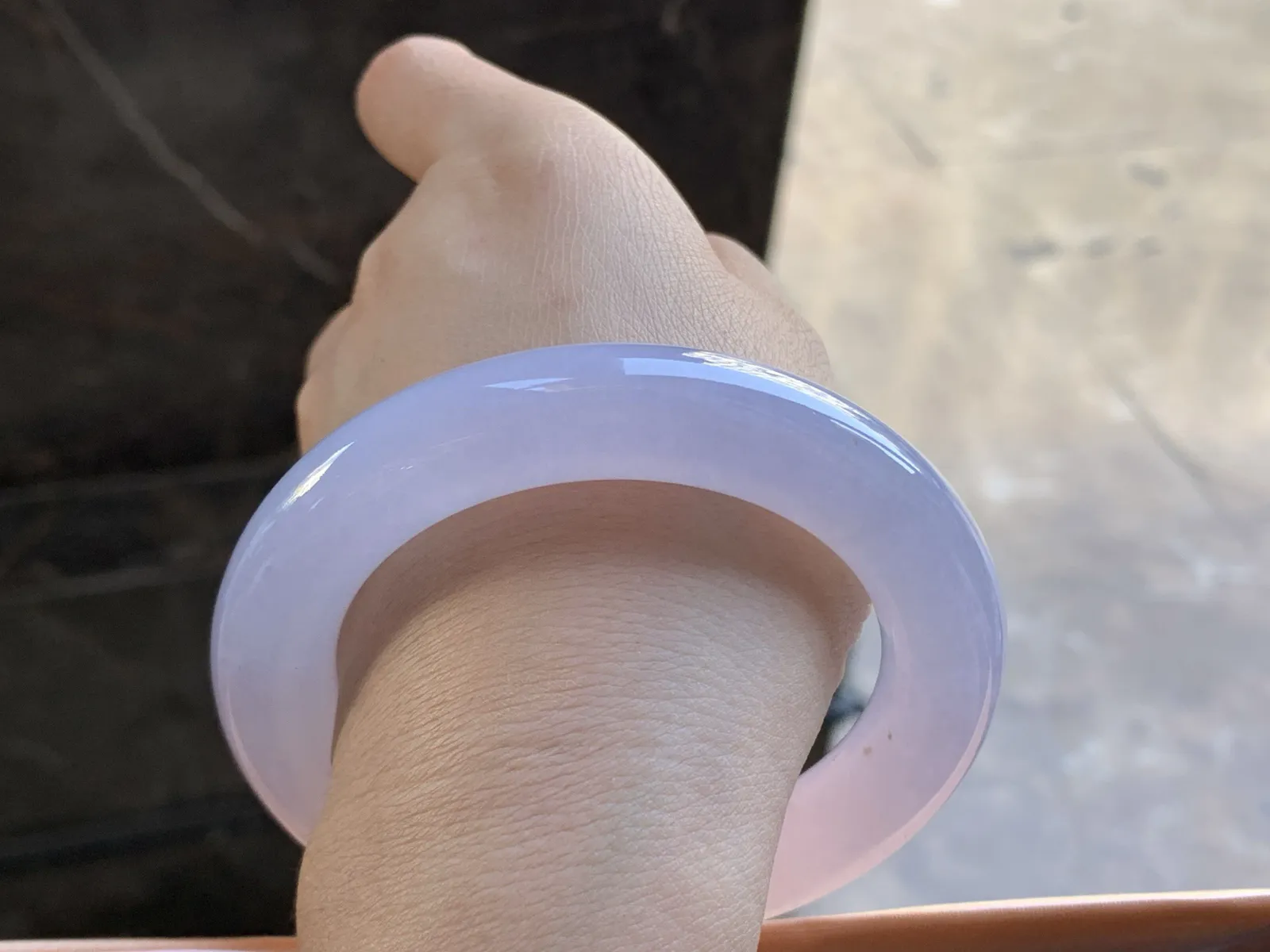 57-12.5

冰紫罗兰圆条手镯^_^冰透