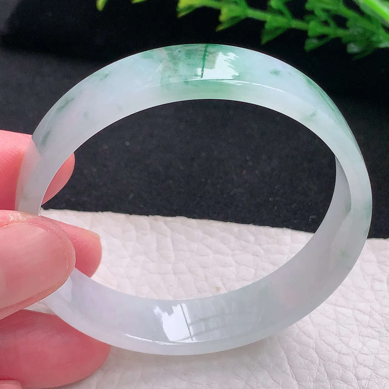 ss小圈口52.5*12*3.8宽扁镯 天然缅甸翡翠a货飘花秀气宽边珠宝玉手镯