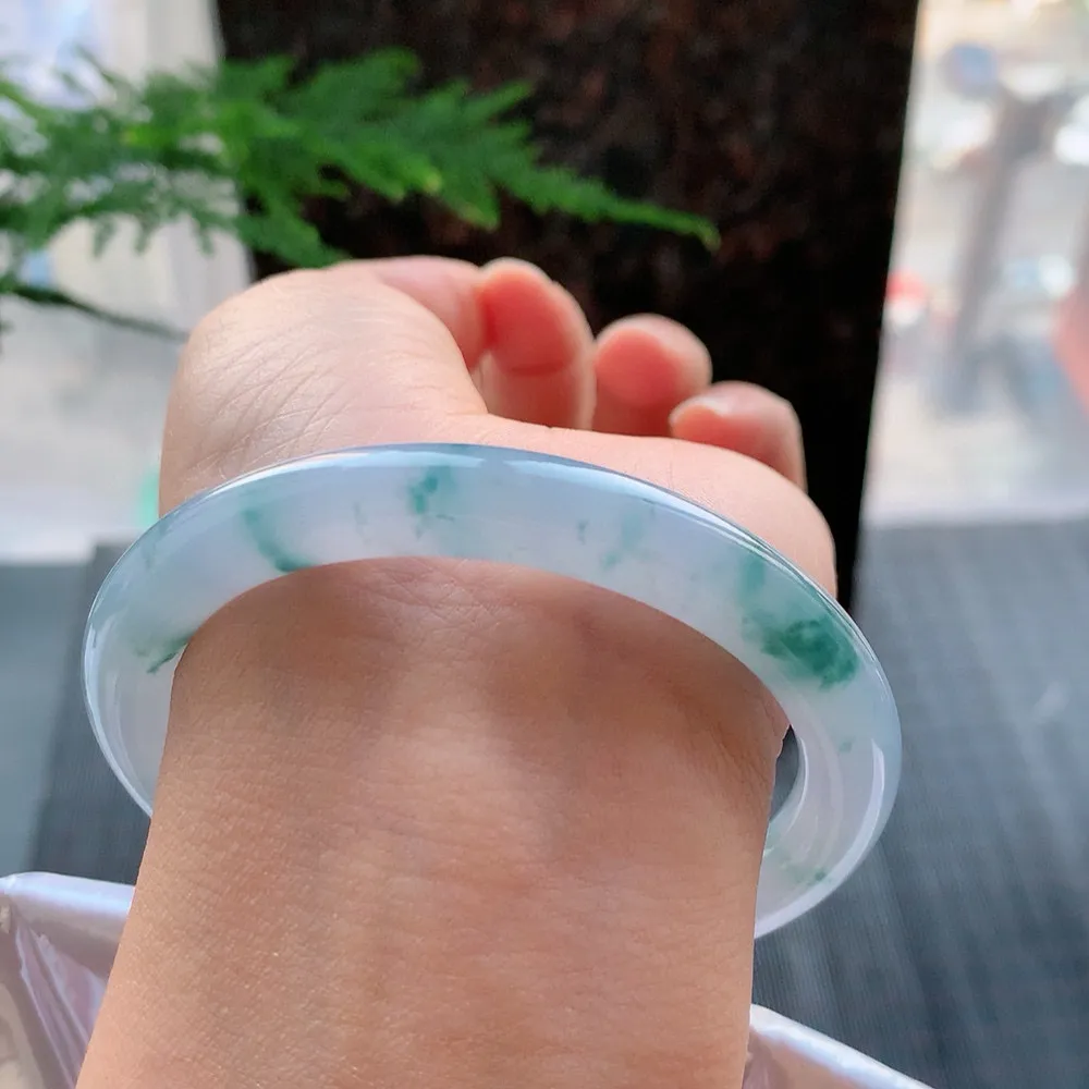 圆条高冰紫飘花 无瑕 尺寸:56.3/8.1 种色兼备