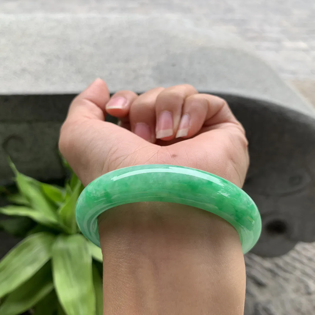 圈口 55.7-12.4-8.5【辣阳绿正圈手镯】正圈 55 56可戴