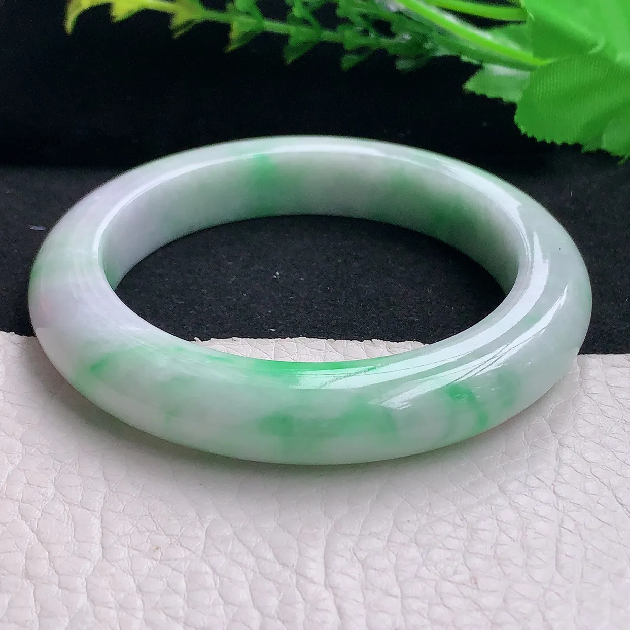 pj自然光58*11.8*10.5平安镯 天然缅甸翡翠a货春带彩厚装宽边珠宝玉手镯