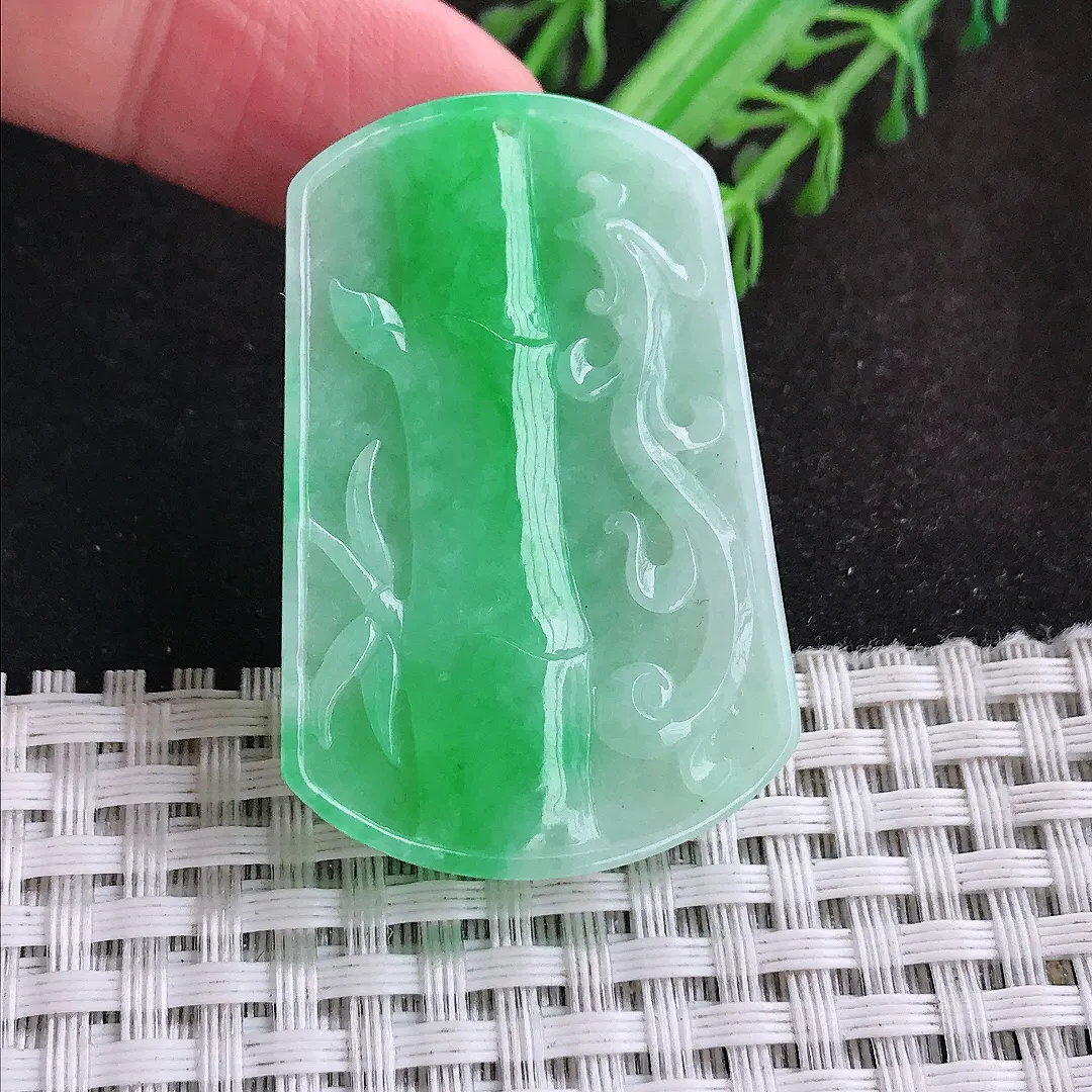 自然光44.5/29.6/5老坑精美飘阳绿节节高竹节吊坠翡翠玉坠挂件