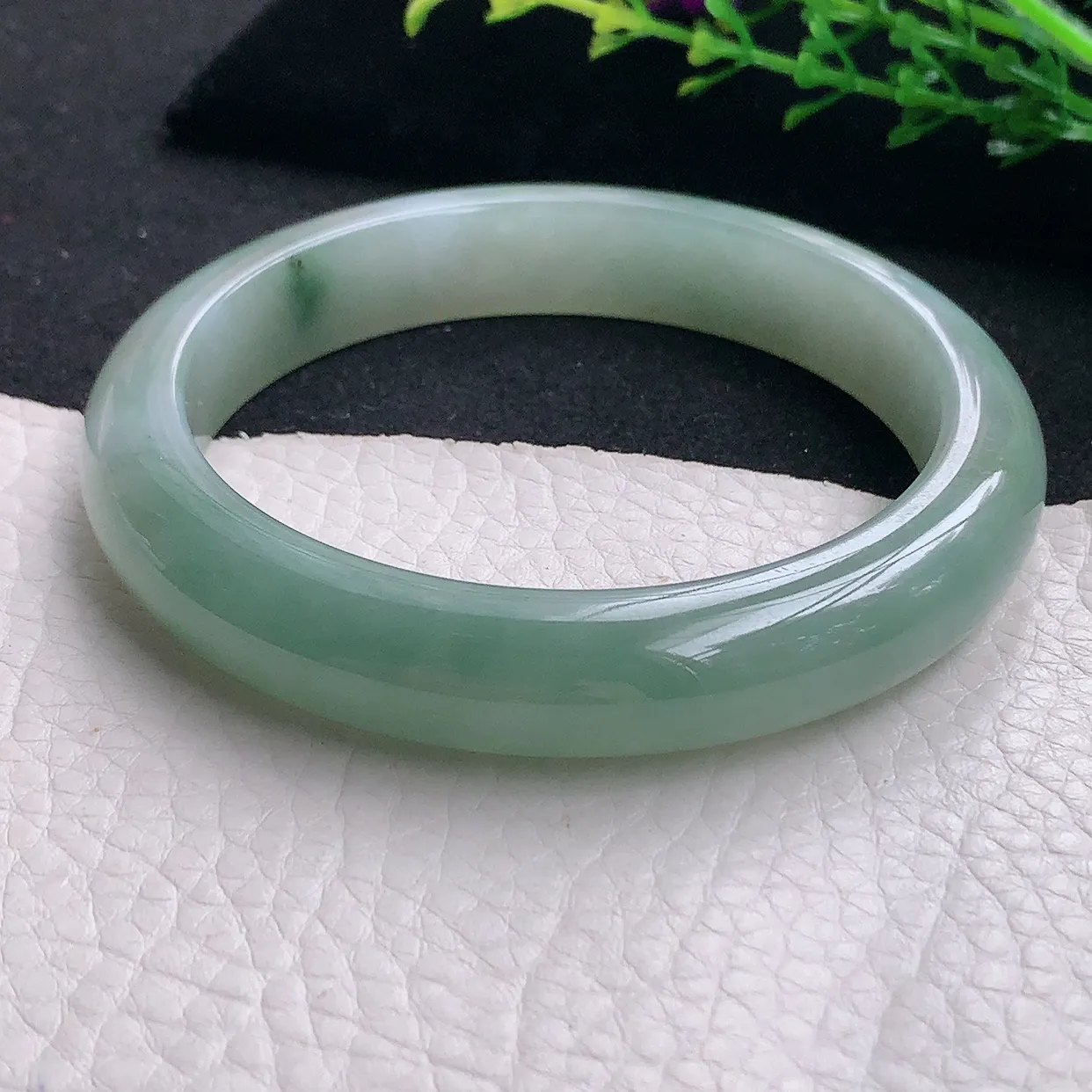 ss大圈口62.3*12.5*9平安镯 天然缅甸翡翠a货冰胶大气珠宝玉手镯