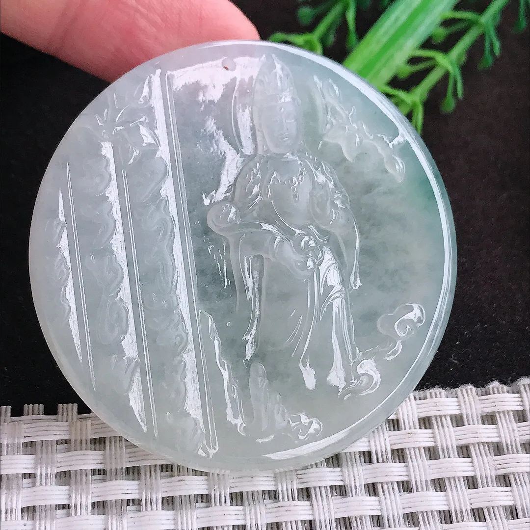 自然光53.5/5老坑冰胶果冻通透赐福观音吊坠翡翠圆牌挂件