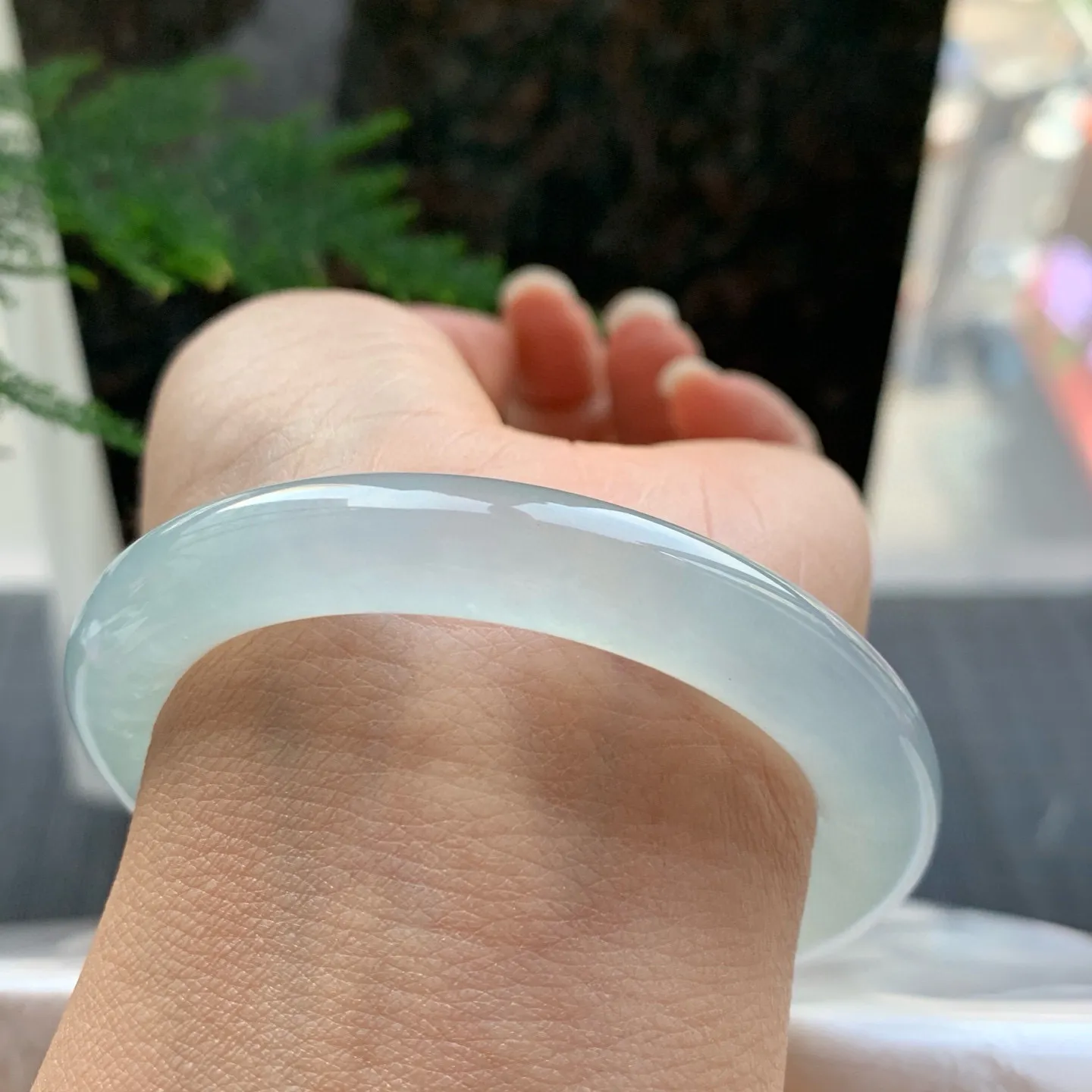 圆条冰玻绿 无瑕 尺寸:51.8/9.1 星光闪闪