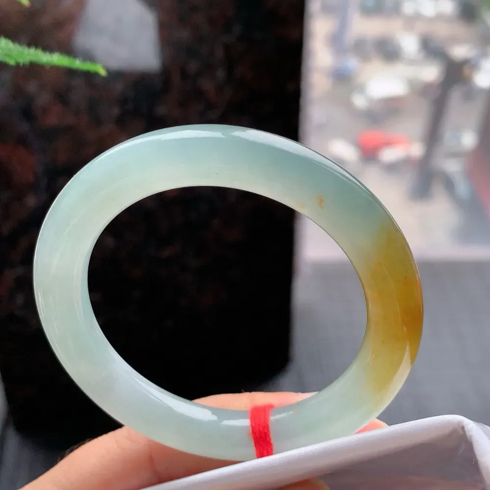 圆条高冰黄翡 无瑕 尺寸:51.1/9.4 种色俱佳