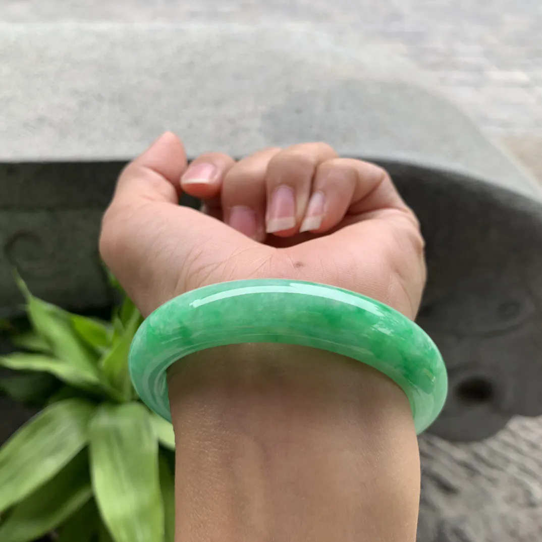 圈口 55.7-12.4-8.5【辣阳绿正圈手镯】正圈 55 56可戴