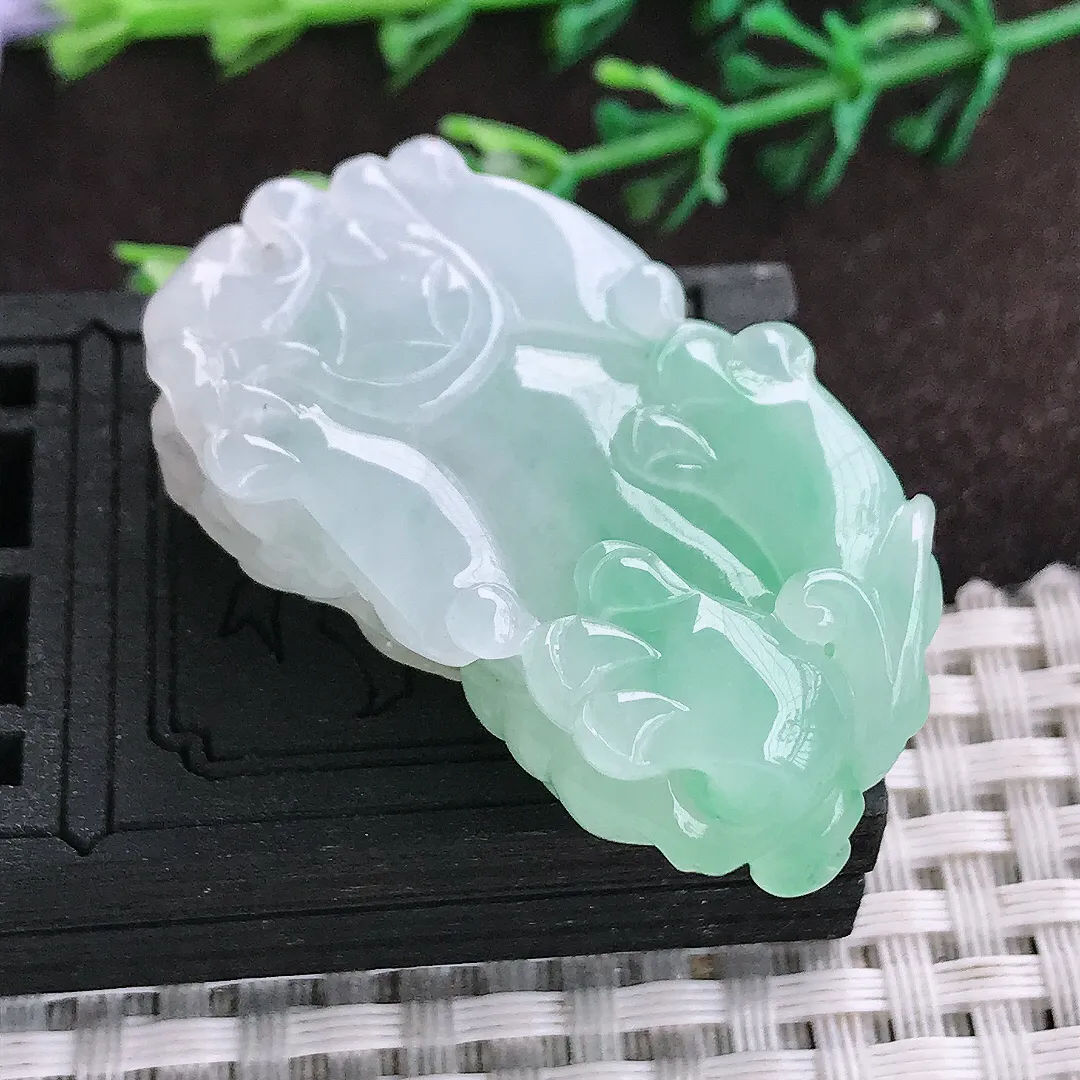 自然光43/25/14老坑冰胶水灵飘阳绿招财貔貅吊坠翡翠玉坠挂件