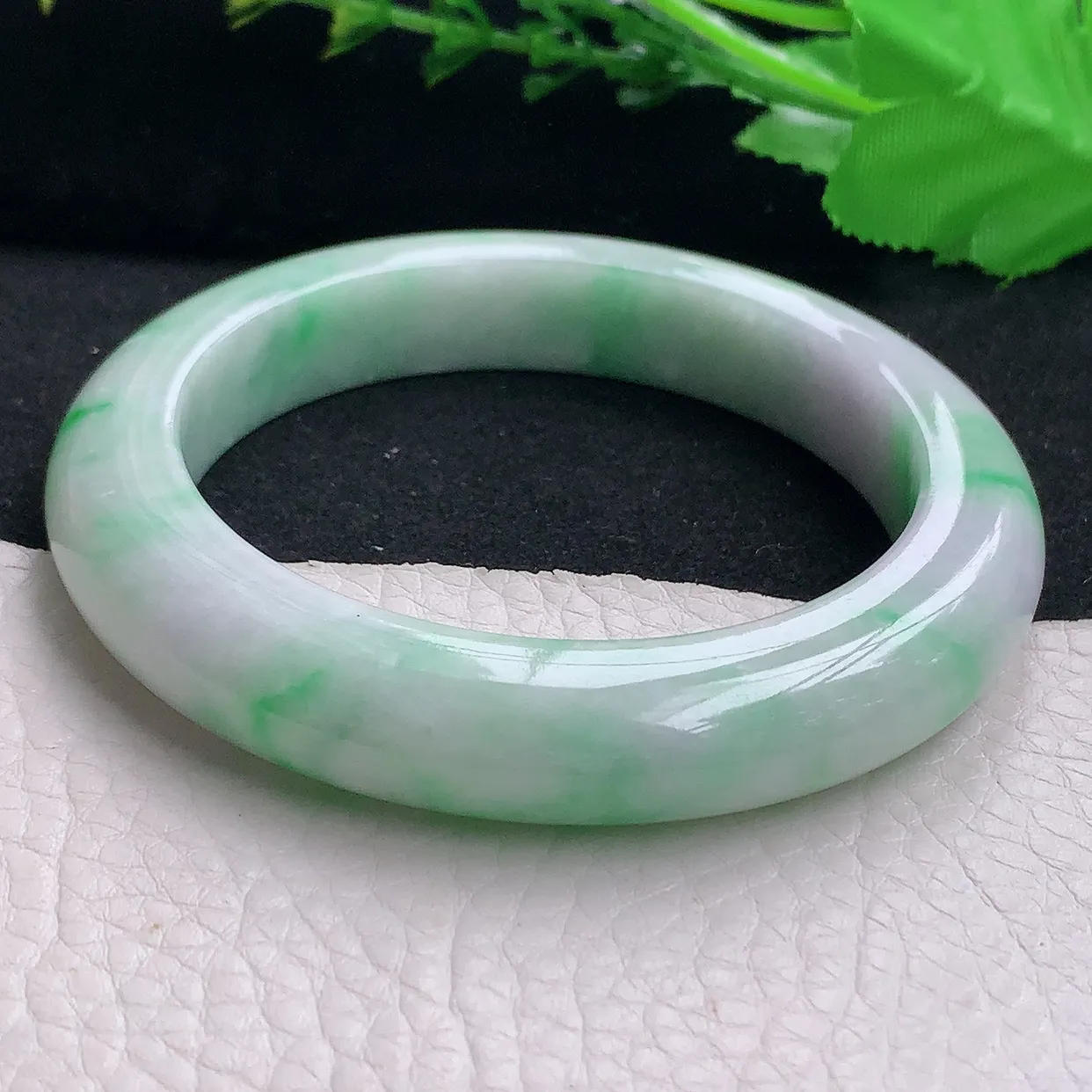 pj自然光58*11.8*10.5平安镯 天然缅甸翡翠a货春带彩厚装宽边珠宝玉手镯